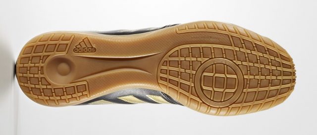 giày đá bóng futsal Adidas Gloro 16.2